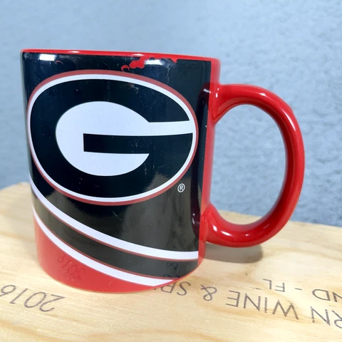 Georgia Bulldogs Mug 20 oz Red NCAA Ceramic Microwave Dishwasher Safe University Cover