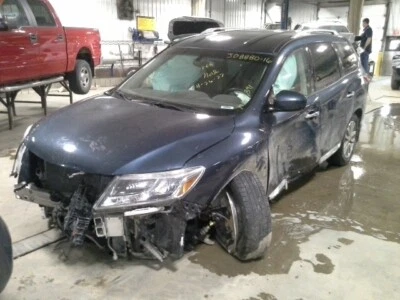 Parasol derecho usado se adapta a: Nissan Pathfinder 2016 iluminado grado A derecho Foto 1 de 4