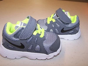  Nike Revolution 2 TD Gray/Lime Size 3M Toddler Running Shoe NEW - Picture 1 of 1