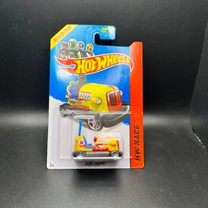 Hot Wheels HW Race Bump Around 166/250 Yellow Bumper Car - Picture 1 of 6