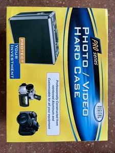 Aluminum Hard Case Photo Video Key lock & strap 18X 12.75 X 6.75 BRAND NEW - Picture 1 of 5