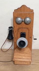 ¿Teléfono montado en la pared manivela madera roble estilo antiguo con reproducción táctil? - Imagen 1 de 10