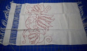 3932 Antique 1890's linen towel, redwork floral design - Picture 1 of 1