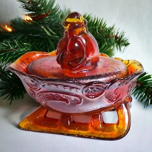 Vintage Rosso Carnevale Vetro Babbo Natale su Slitta Coperto Candy Nut Trinket Piatto 5,25" L - Foto 1 di 22