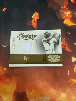 Bo Jackson 2004 Donruss Throwback Threads CC-7 /250 - Image 1 of 3