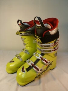 ✅ Fischer RC4 90 World Cup Jr. Abfahrtsskischuhe gelb - 23,5 (W7 M6) - Bild 1 von 6