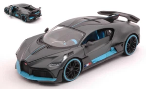 Maisto BUGATTI DIVO MATT GREY/MATT LIGHT BLUE 1:24 - Foto 1 di 1