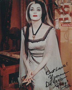 YVONNE DE CARLO Signed 10x8 Photo THE MUNSTERS COA - Picture 1 of 1