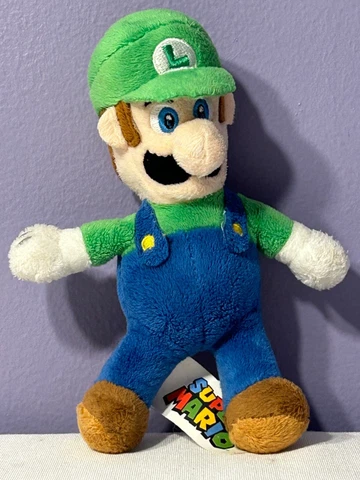 Super Mario Brothers Luigi 8” Plush 2016 Nintendo Doll Licensed Soft Toy Cover