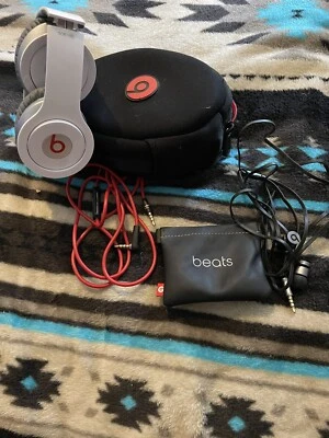 Beats Dr Hd Solo Beats Monster Ear Buds And Over Ear Headphones Both With Case - Image 1 of 4
