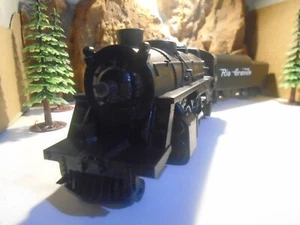 THIS LIONEL 027 SCALE DC POWERED PLASTIC LOCOMOTIVE WITH RIO GRANDE TENDER MECH - Picture 1 of 23