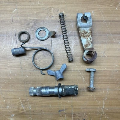 Lote de herrajes de freno delantero Honda USADO 1983-1985 ATC 185S 200 ATC185S ATC200 Foto 1 de 4