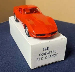 Corvette 1981 modelo promocional - rojo naranja nuevo en caja - Imagen 1 de 5