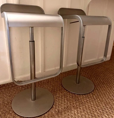 Par de taburetes de bar de pistón Lapalma Lem Design Within Reach (DWR), acero inoxidable Foto 1 de 4