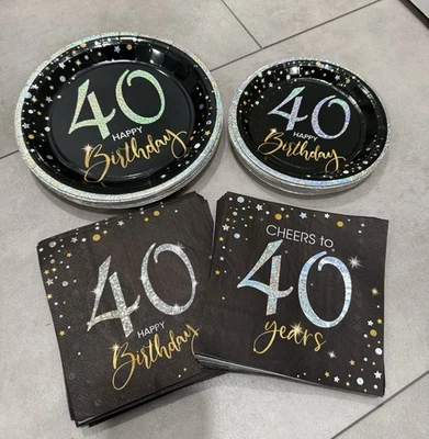 Lote de 72 piezas de suministros para fiestas de cumpleaños 40 platos y servilletas Foto 1 de 4