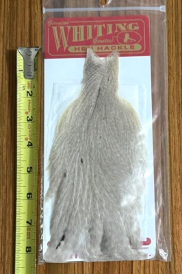 Capa de gallina blanqueadora, duna acuática pálida, atar moscas Foto 1 de 2