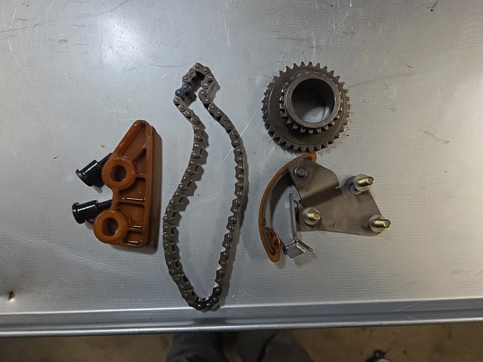 Kit de cadena de bomba de aceite OEM/tensor/guías Acura TSX K24 K24A2 K Series CL9 301 Foto 1 de 1