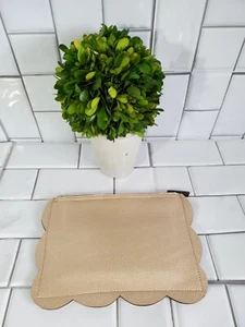 NWOT NEIMAN MARCUS  Slender Pouch  Scallop/Pebble Texture Detail  Internal Compa - Picture 1 of 6