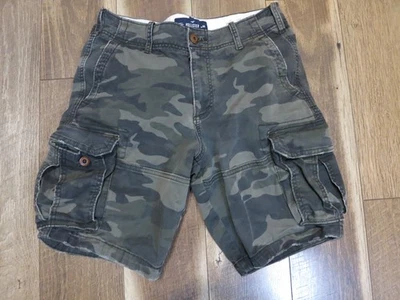 Hollister Men's Green Camo Heavy Weight Classic Cargo Shorts Sz 30 - Image 1 of 4
