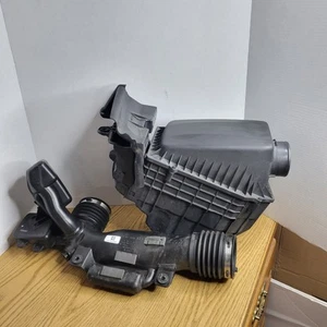 2018-23 Jeep JL OEM Factory 3.6L Air Cleaner Box Intake Tube Filter P68257026AE - Picture 1 of 11