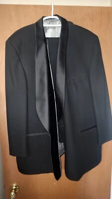 Tallia (Tailored by Landons) Men's Tuxedo  3XL!  Clean, no Stains! - Image 1 of 4
