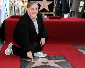 Matt Groening Glossy 8x10 Photo 1 - Picture 1 of 1