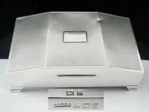 Sterling Silver Cigarette Box, Harman Brothers, Birmingham 1960 - Picture 1 of 12