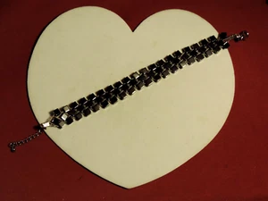 Beautiful Hand Crafted Hematite Gems Bracelet 6".5 Inches Long + Extension - Picture 1 of 7