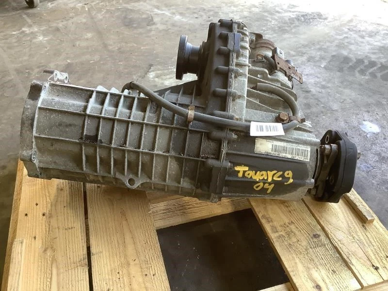 2004 05 06 2007 VOLKSWAGEN TOUAREG 3.2L AWD GEARBOX TRANSFER CASE 148K MILES OEM - Image 1 of 4