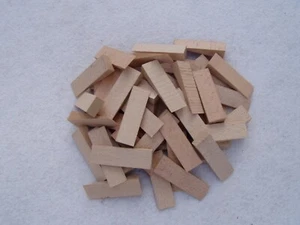 Holzkeile Möbelkeile, Ausgleichskeile, Türkeile 56 Stück - Bild 1 von 4