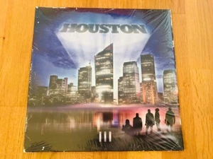 III by Houston - Bild 1 von 2