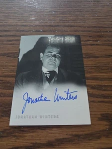 2000 Rittenhouse Twilight Zone Jonathan Winters Auto A-42 Autograph Signed - Picture 1 of 2
