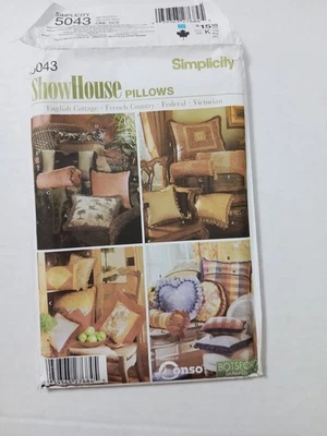 5043 Simplicity Sewing Pattern. Home Decor Show House Pillows - Image 1 of 3