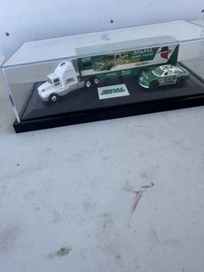 MATCHBOX SKOAL BANDIT KEN SCHRADER SEMI TRUCK & CAR 1/64 BOXED LIMITED - Picture 1 of 4