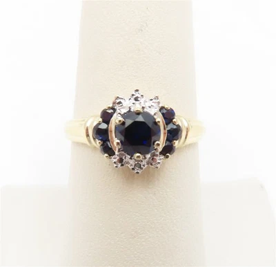 Anillo halo zafiro redondo de oro amarillo de 10 quilates ~ 4 mm talla 7 Foto 1 de 2