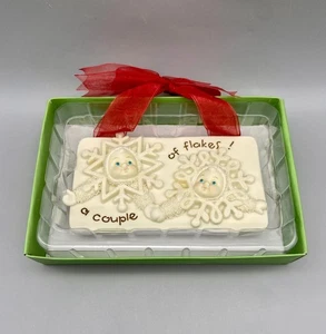 Placa Dept 56 Snowbabies un par de copos en caja original circa 2005 - Imagen 1 de 8