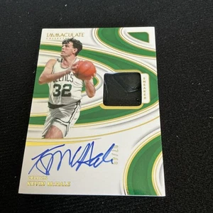 2023-24 Panini Immaculate Kevin McHale Zapatilla Muestra Parche Automático #07/49 - Imagen 1 de 2