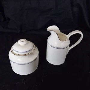 Royal Doulton Simplicity. Cubierto Azúcar Y Leche Jug. Capacidad ½ Pintas - Imagen 1 de 3
