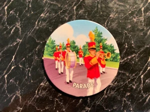 Clue Mysteries PARADE SCENE TOKEN Game Replacement Piece / Part 2005 - Picture 1 of 2