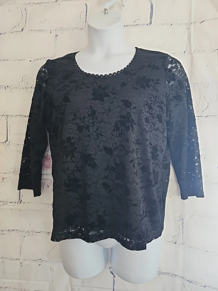 Top de encaje floral negro Emma James talla XL elástico escote redondo manga 3/4 forrado Foto 1 de 4