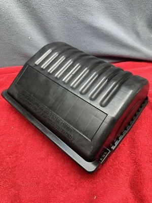 1996-1998 Chevy GMC Silverado Sierra 99-00 Tahoe Air Box Lid Top Cover Vortec - Image 1 of 4