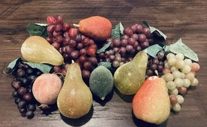 VINTAGE SET BESTEHEND AUS 7 zuckerbeschichteten Kunstfrüchten & 6 Traubentrauben - Bild 1 von 13