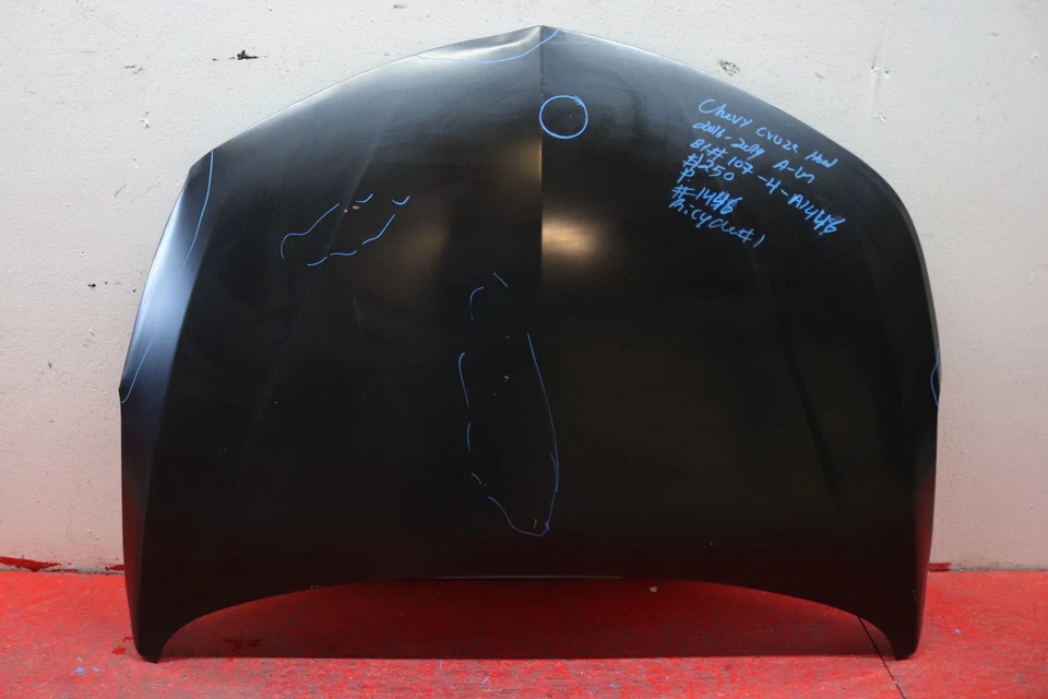 2016 2017 2018 2019 CHEVROLET CRUZE FRONT HOOD Foto 1 de 4