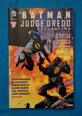 THE BATMAN • JUDGE DREDD COLLECTION Wagner/Grant/Bisley. PB 2012 DC 1st Printing Foto 1 de 4