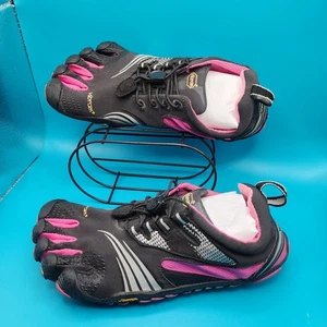 FIVE FINGERS VIBRAM SHOES WOMEN'S Size 37. US 6 - Picture 1 of 3