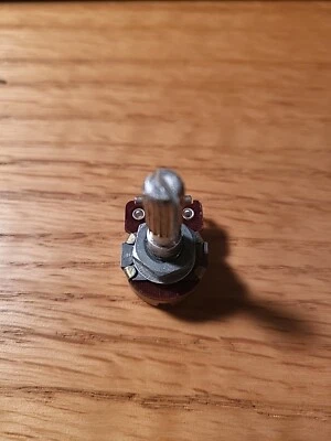 Potenciómetro 1K Ohm, PN 16M102BX, NSN 5905-00-833-1529, NOS. Foto 1 de 4