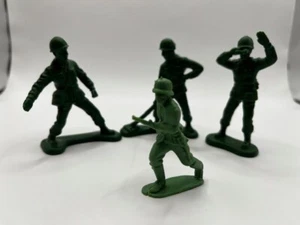 Menge 3 - 1995 grüne Armee Spielzeugsoldaten 2,75" Burger King Disney-Pixar + 1 Extra - Bild 1 von 5