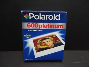 Polaroid 600 platinum Film Pack 10 Photos polaroid 600 expired 02/2001 sealed - Picture 1 of 3