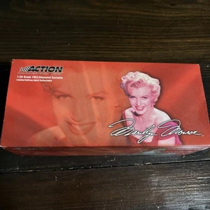 Marilyn Monroe 1953 Corvette LTD Edition 2003 Action 1/32 scale 1/3802 diecast - Picture 1 of 12