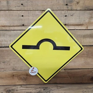 POTHOLE -SPEED BUMP SIGN as seen on CORNER GAS, Canadian TV show, prop, replica - Picture 1 of 2